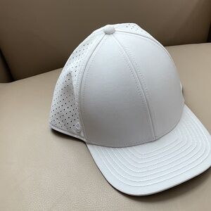 Melin A Game Hydro Cap. CL, White.